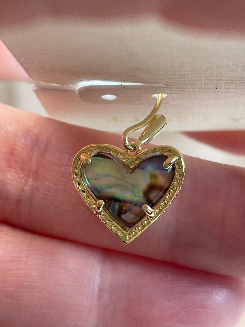 Kendra Scott Ari Heart Gold Abalone Drop Earrings - NWT $65 MSRP - Picture 5 of 5